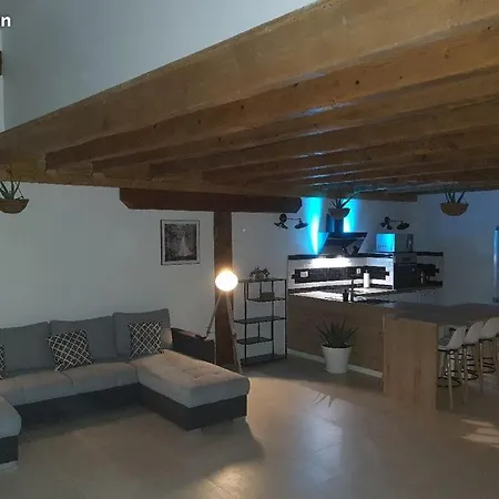 Beau T4 Au Coeur Du Centre Apartamento *